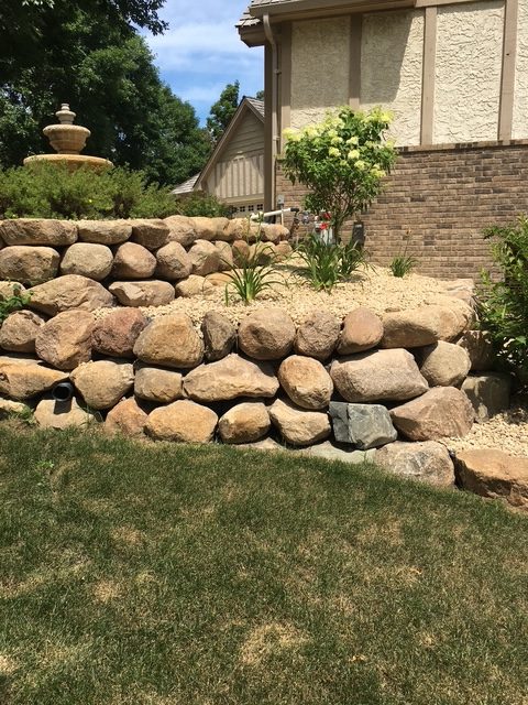 Retaining wall project 3 by Crosstown Concrete, Twin Cities MN