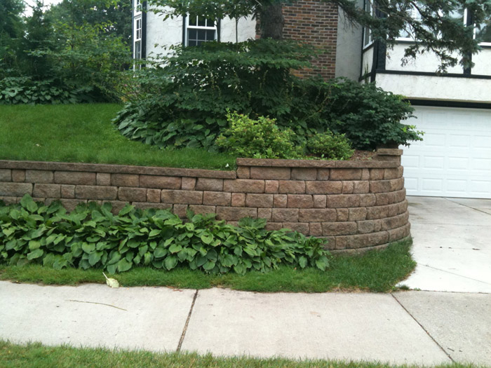 Retaining wall project 6 by Crosstown Concrete, Twin Cities MN
